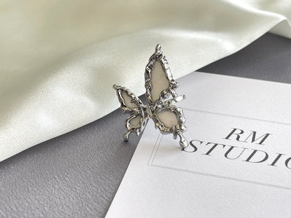 Butterfly Ring White Black Alloy Jewelry